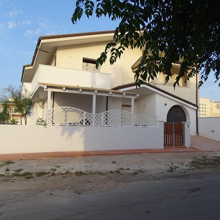 Linda Casa Vacanze 펠리네 외부 사진