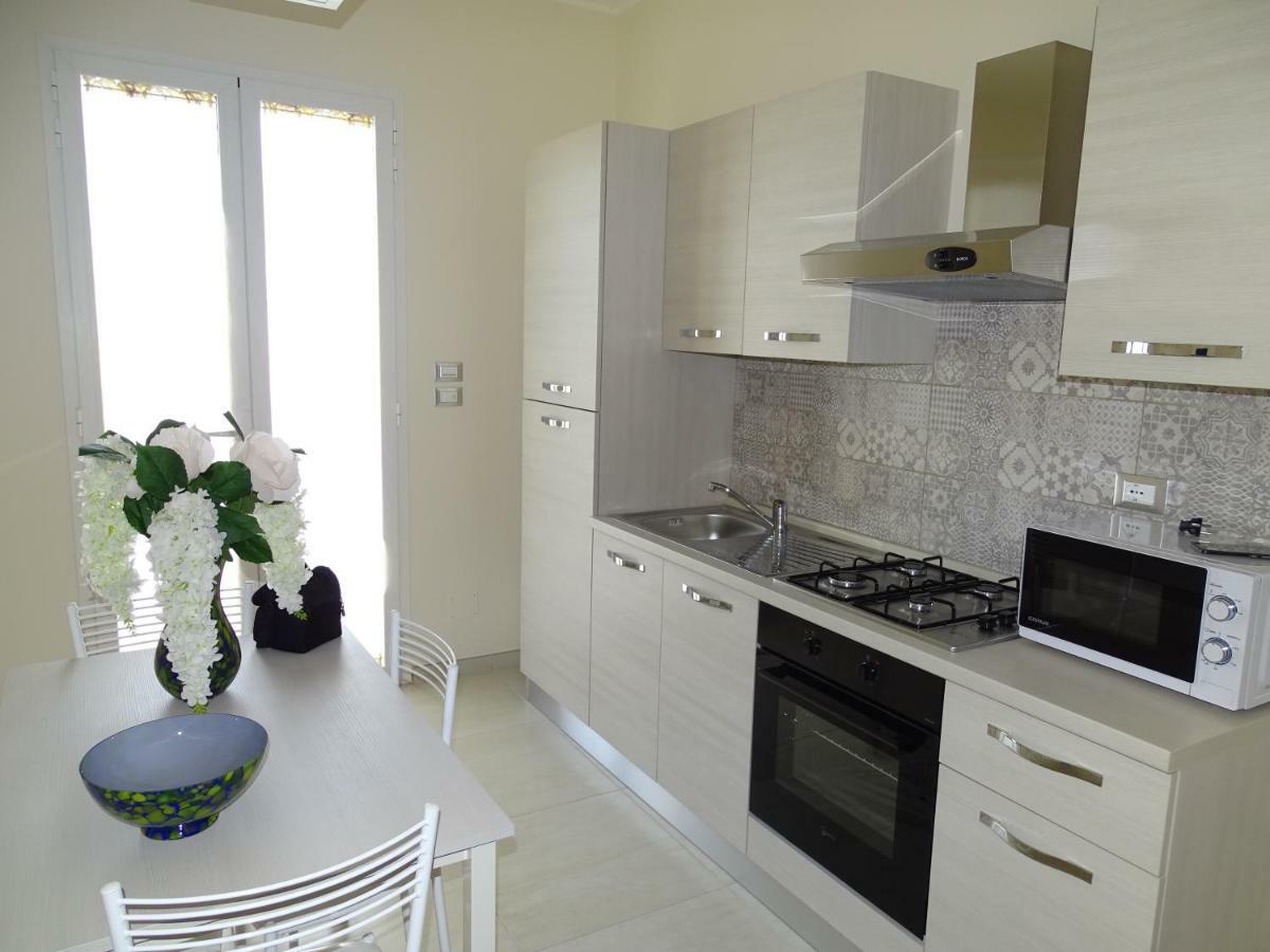 Linda Casa Vacanze 펠리네 외부 사진