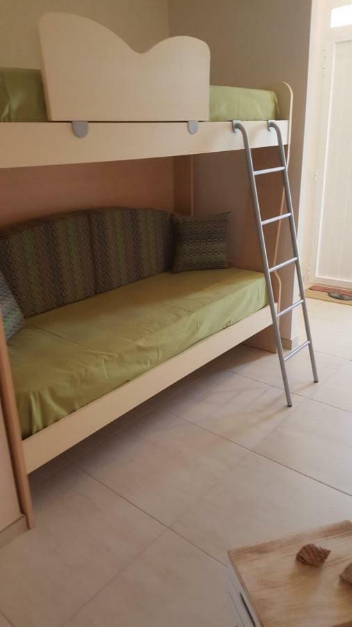 Linda Casa Vacanze 펠리네 외부 사진