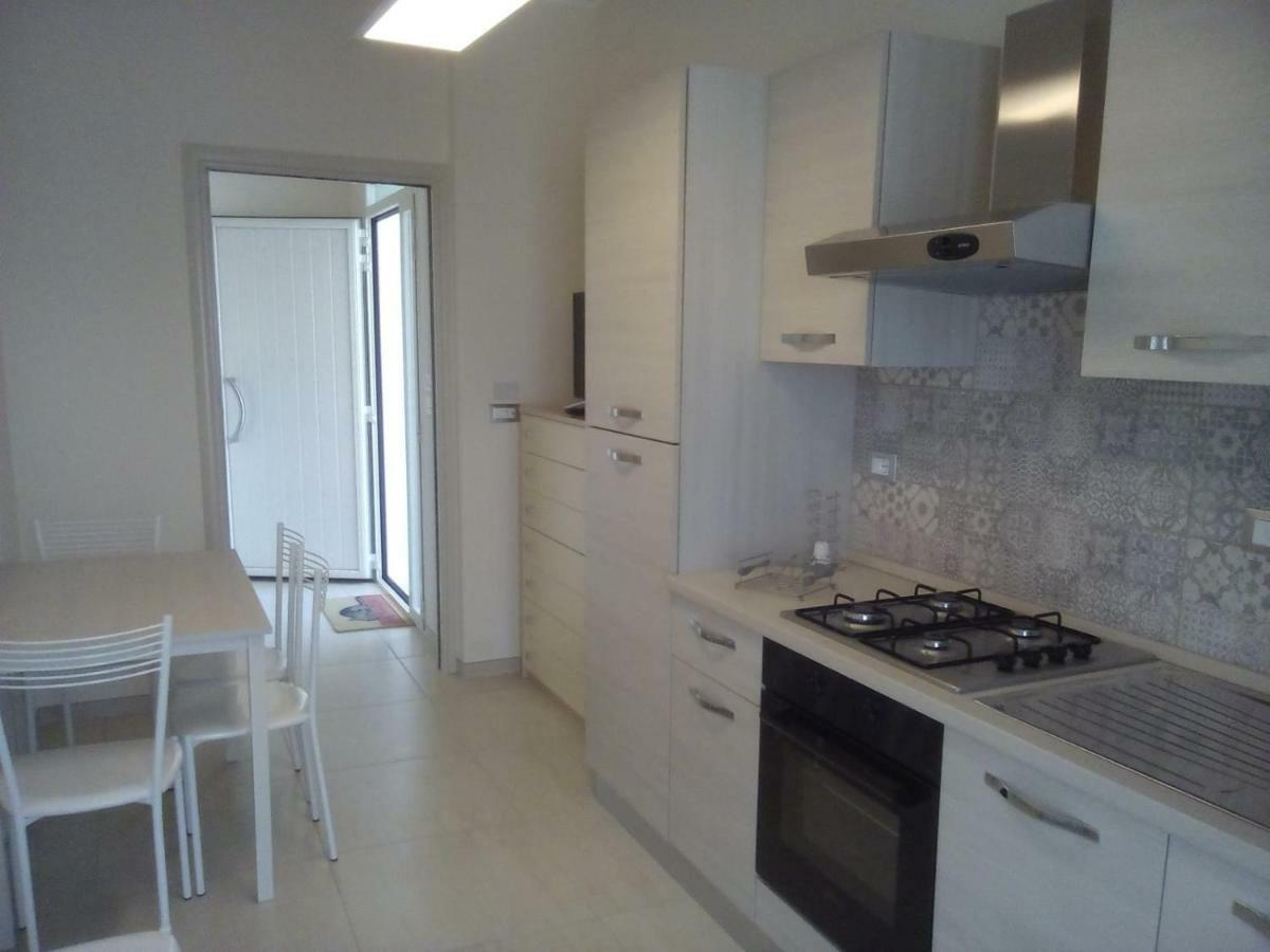 Linda Casa Vacanze 펠리네 외부 사진